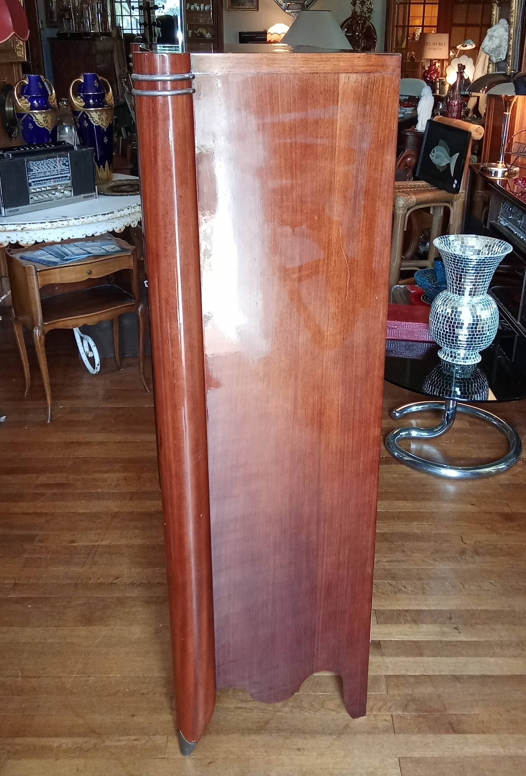 Antique illuminated Art Deco display cabinet