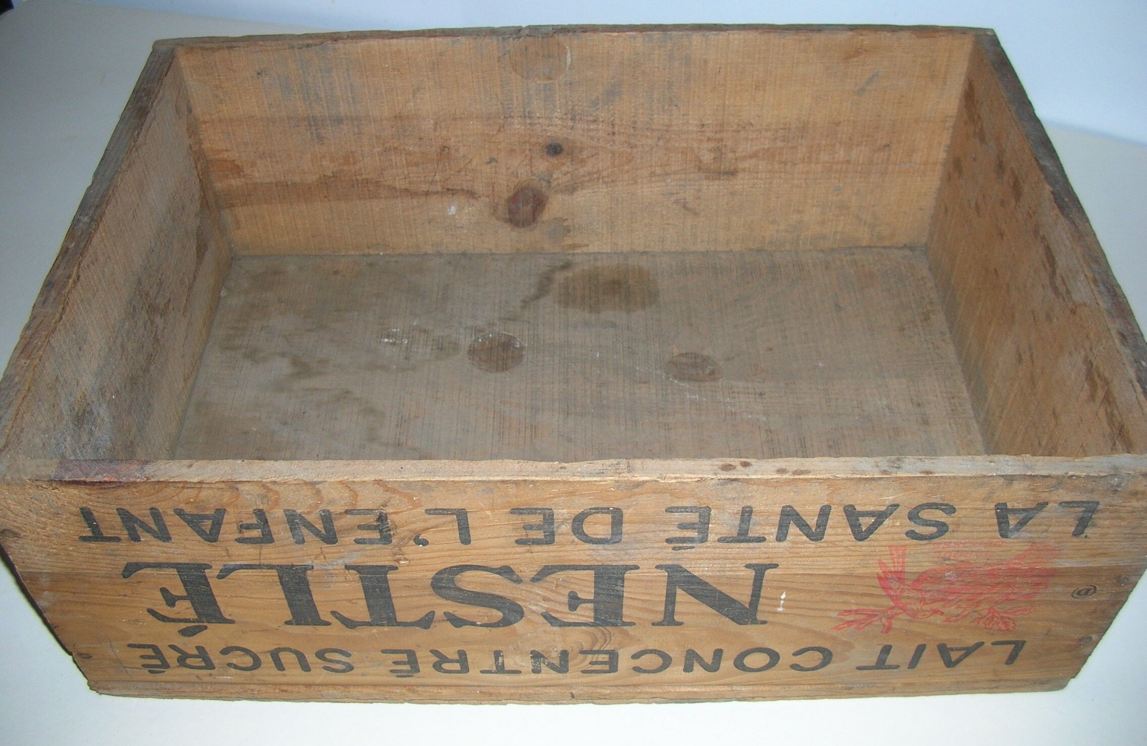 Nestle case in condensed milk wood before 1955