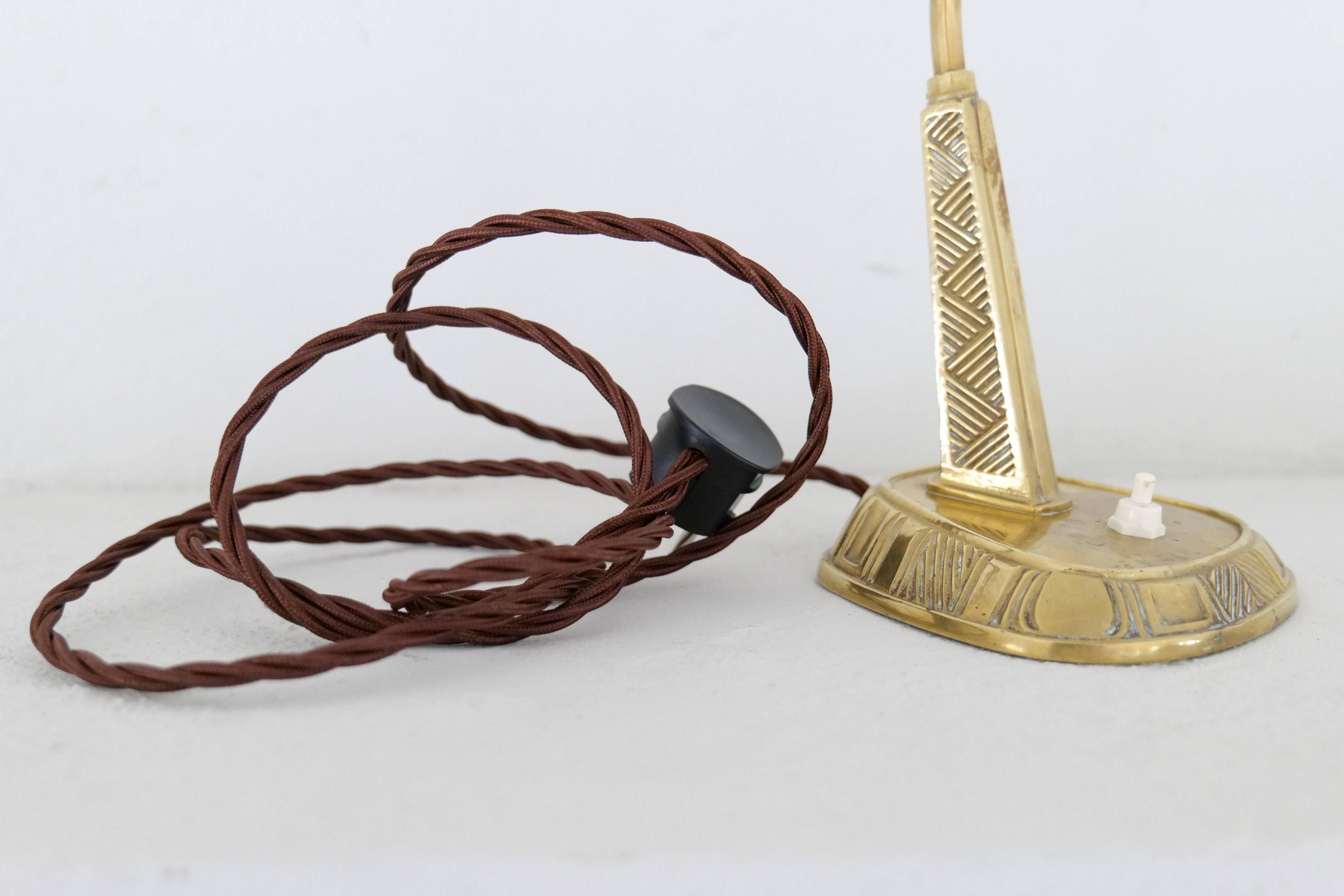 Table lamp in brass E1139 by Sonja Katzin for ASEA, Swedish design 1940.