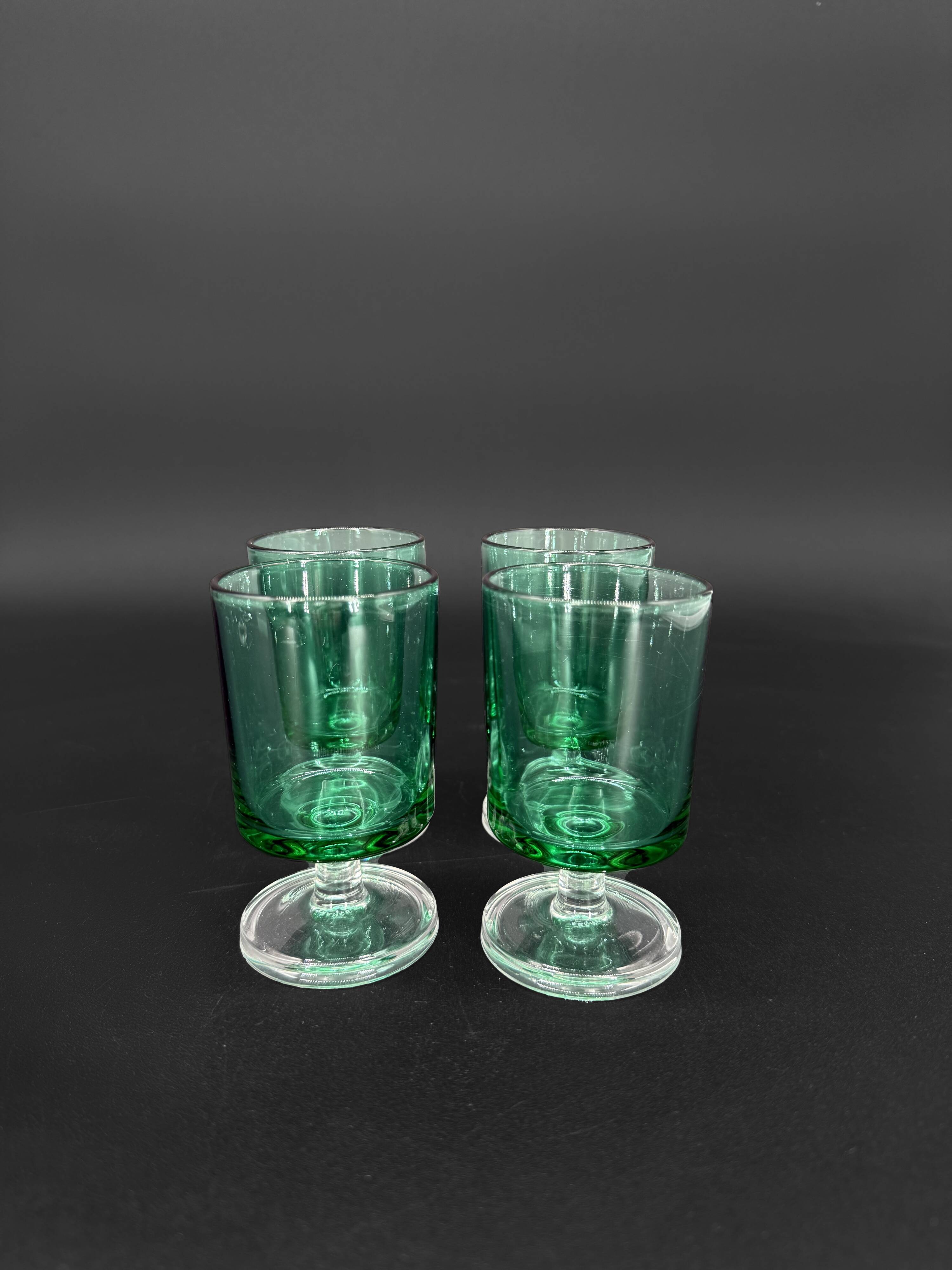 4 vintage green glass goblets on a stem – 1960s/70s