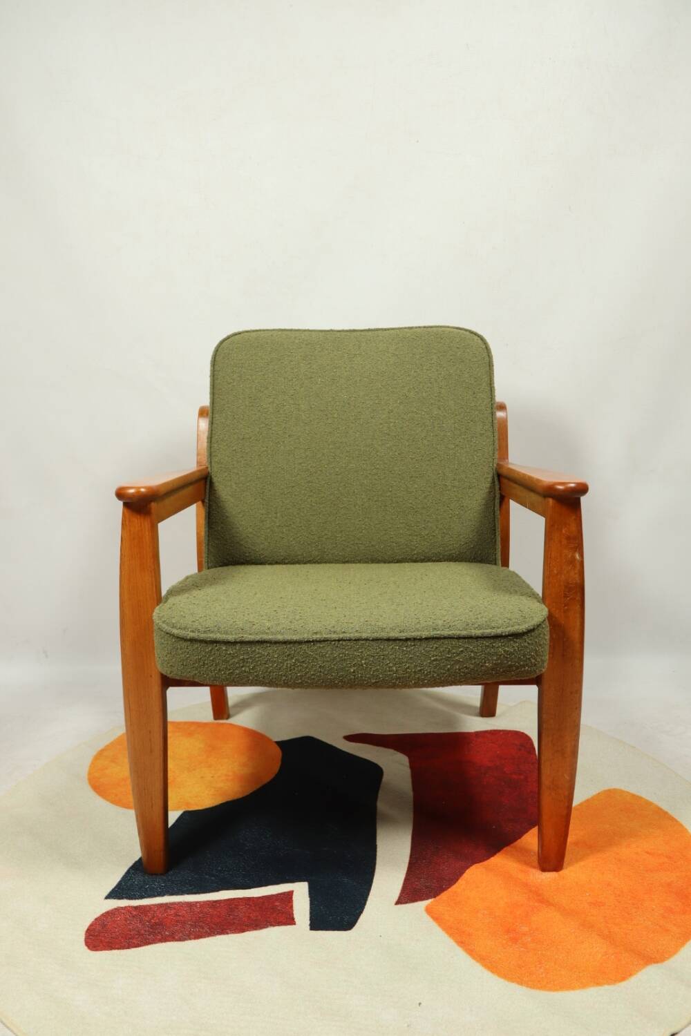 Fauteuil vintage vert boucle 1960 Scandinavian design