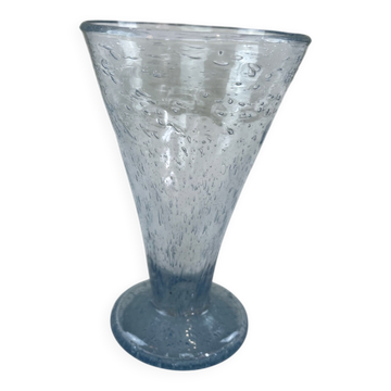 Vase en verre bullé