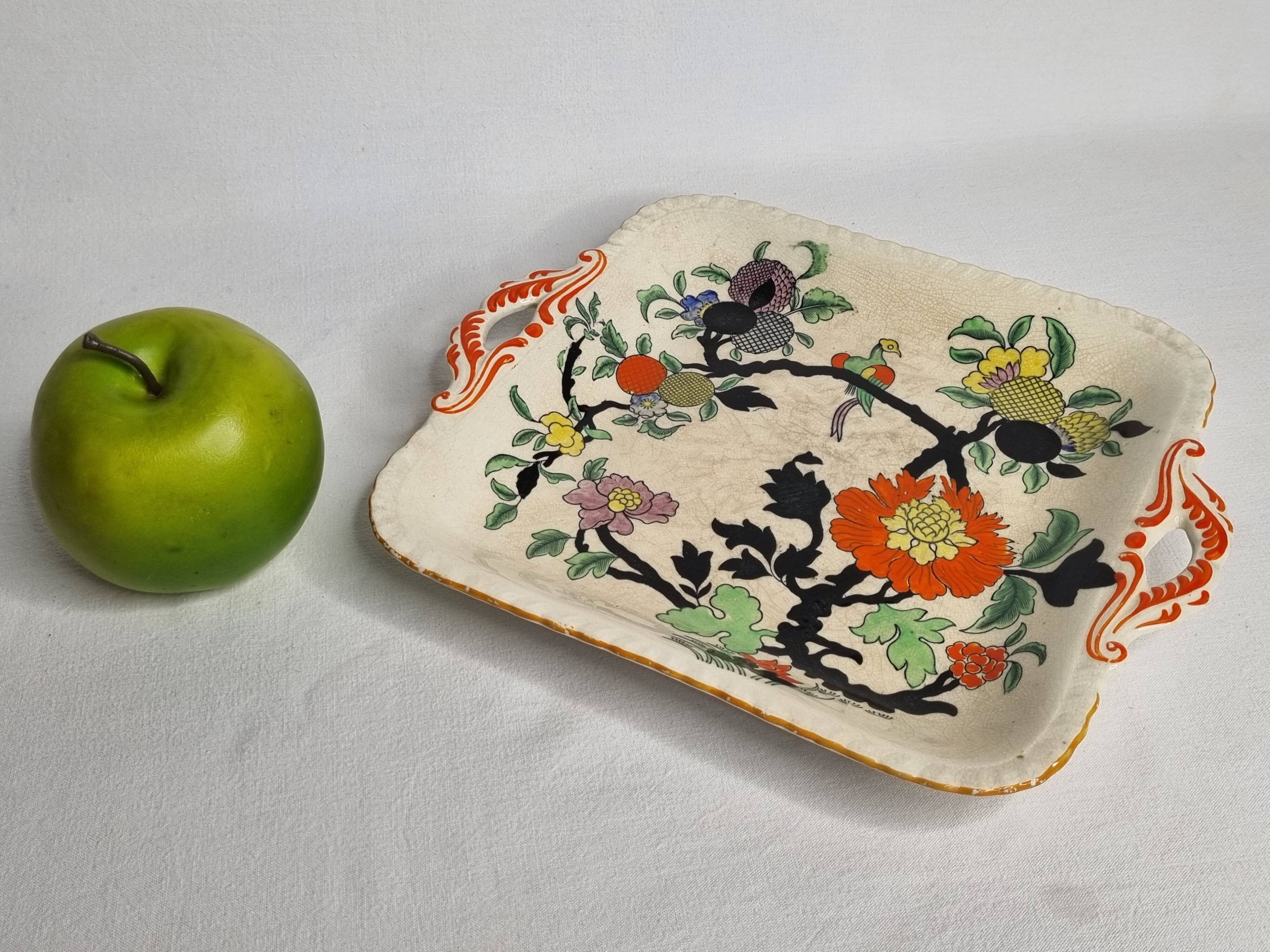 Square dish with handles Mason's Patent Ironstone Imari decoration circa 1900 24 cm
