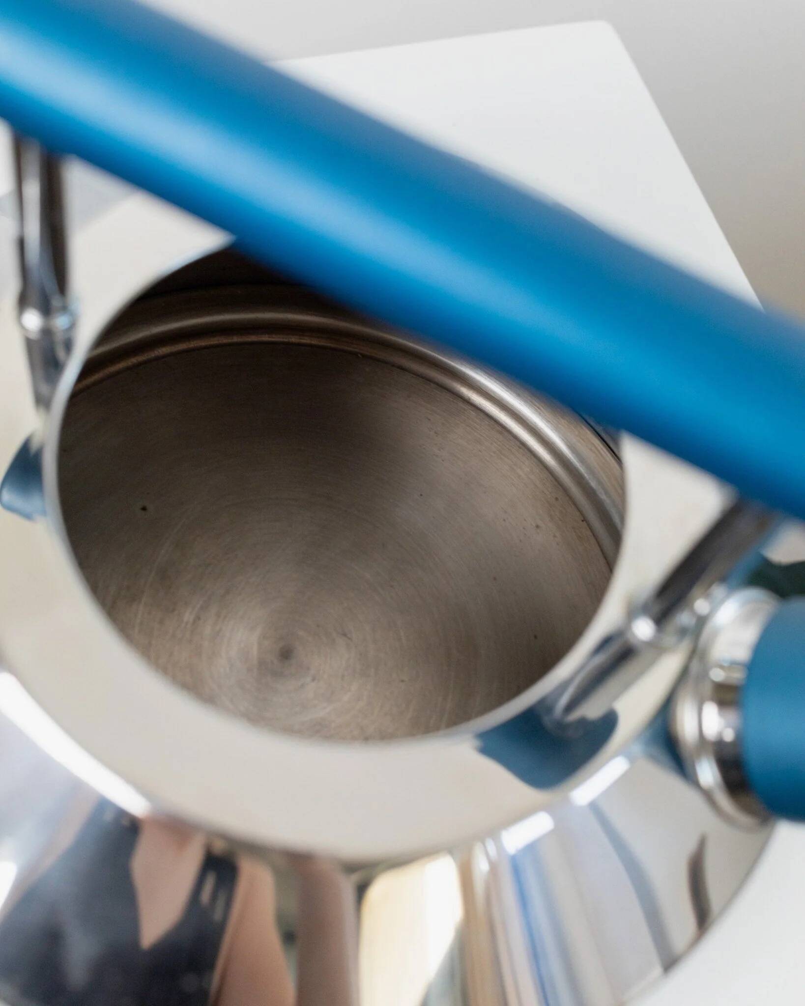 Vintage stainless steel kettle with blue accents - Italian Prandelli 1980s Memphis-inspired design by Raunkjaer Kjaergaard