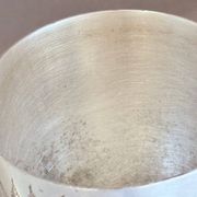 Gobelet en argent vintage gravé / Calice à vin décoratif