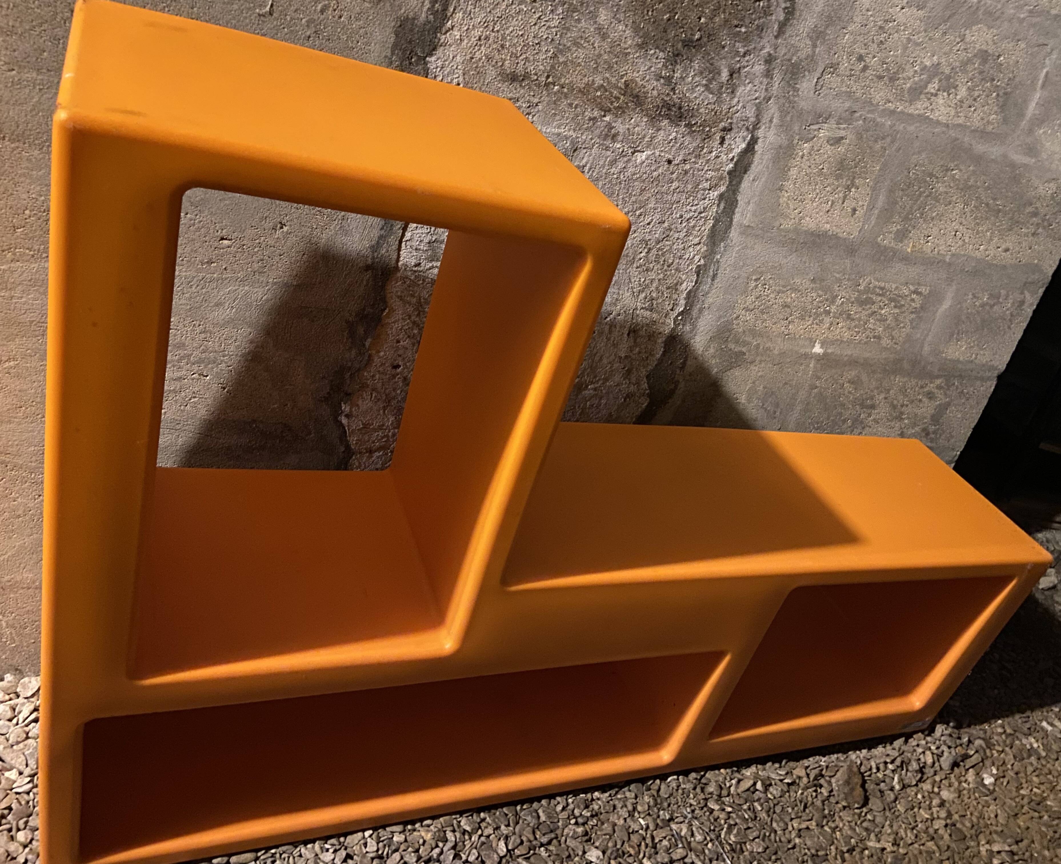 Urban shelf Casamania