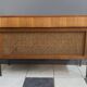 Petit buffet en teck avec façade sanglée, années 1960
