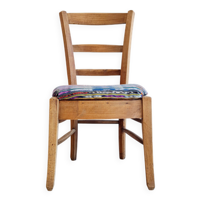 Chaise en bois ancienne tapissée