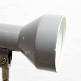 Clamp-on workshop lamp