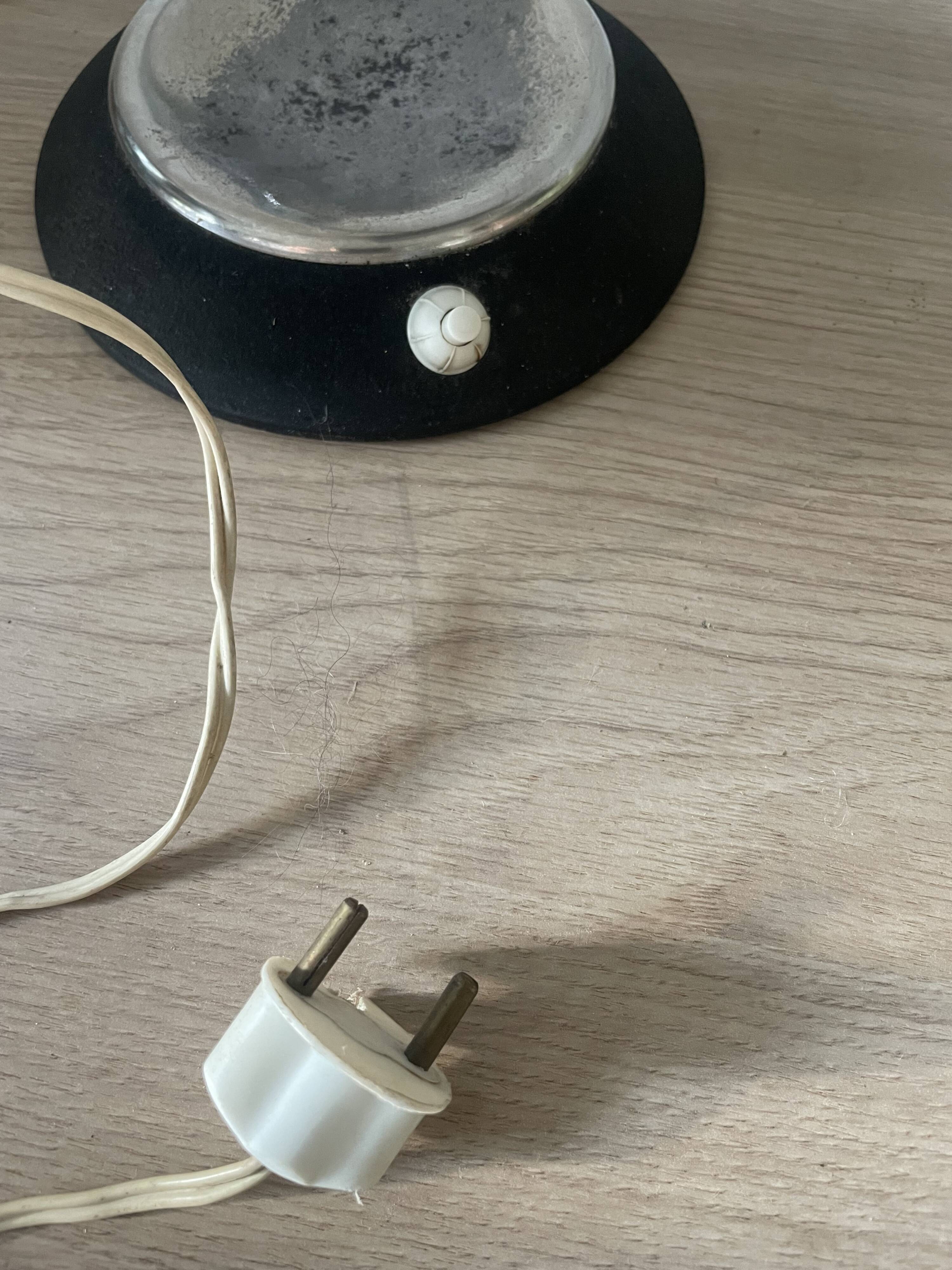 Flexible desk lamp circa 1950