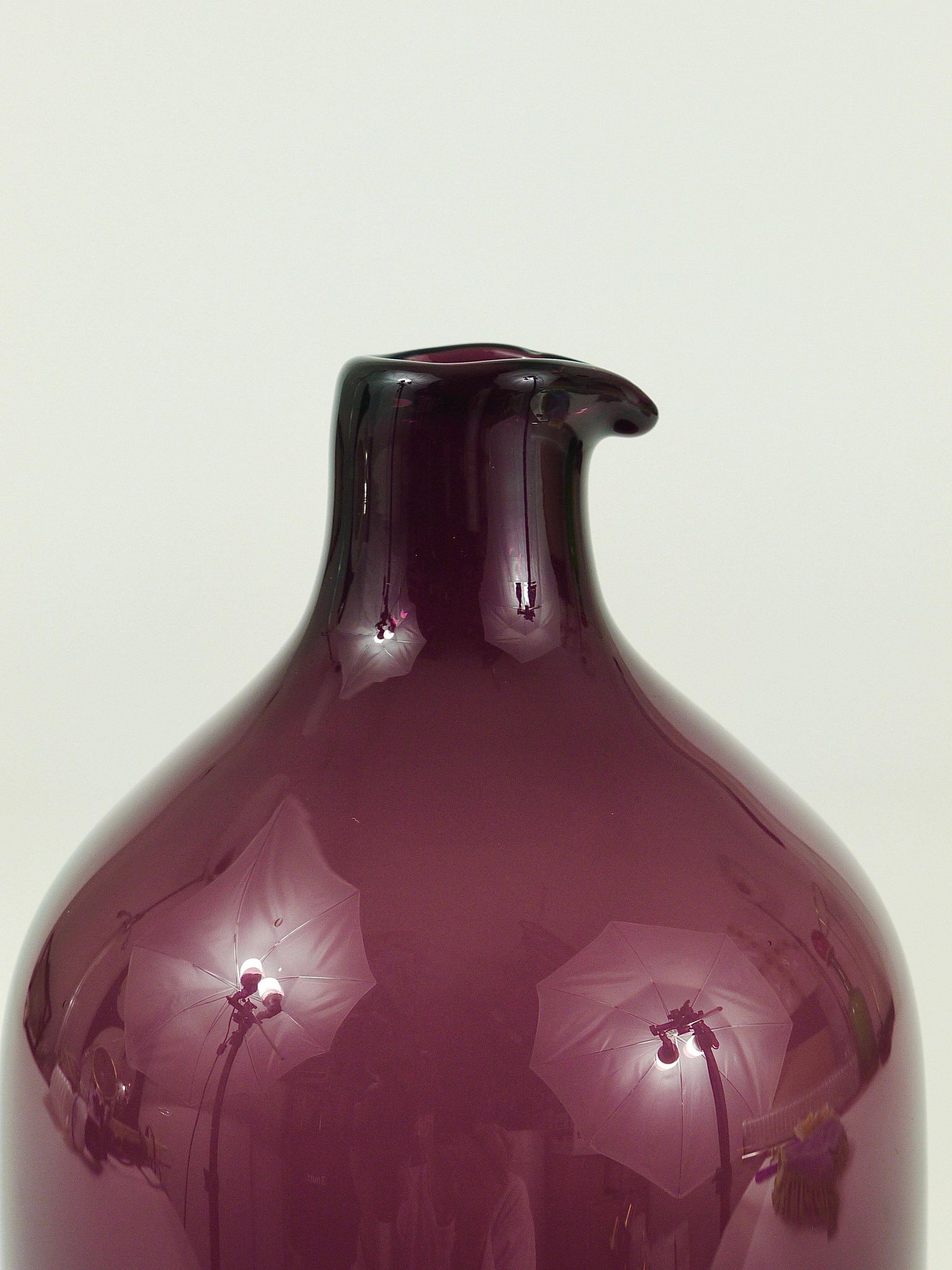 Glass vase signed Purple Timo Sarpaneva Pullo Bird Bottle, Iittala, Finland.