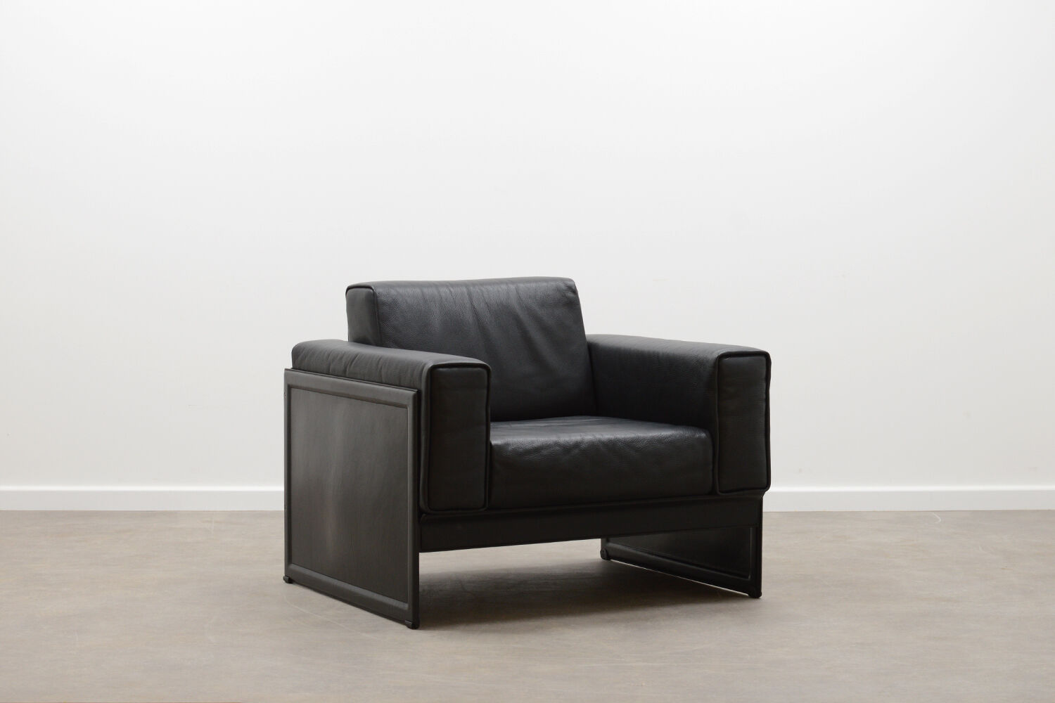 Korium KM 3/1 armchair by Tito Agnoli for Matteo Grassi, 80s Italy.
