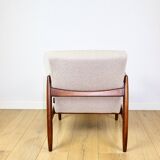 Fauteuil GFM-64, design d'Edmund Homa des années 70, bouclé beige - 2 pièces disponibles