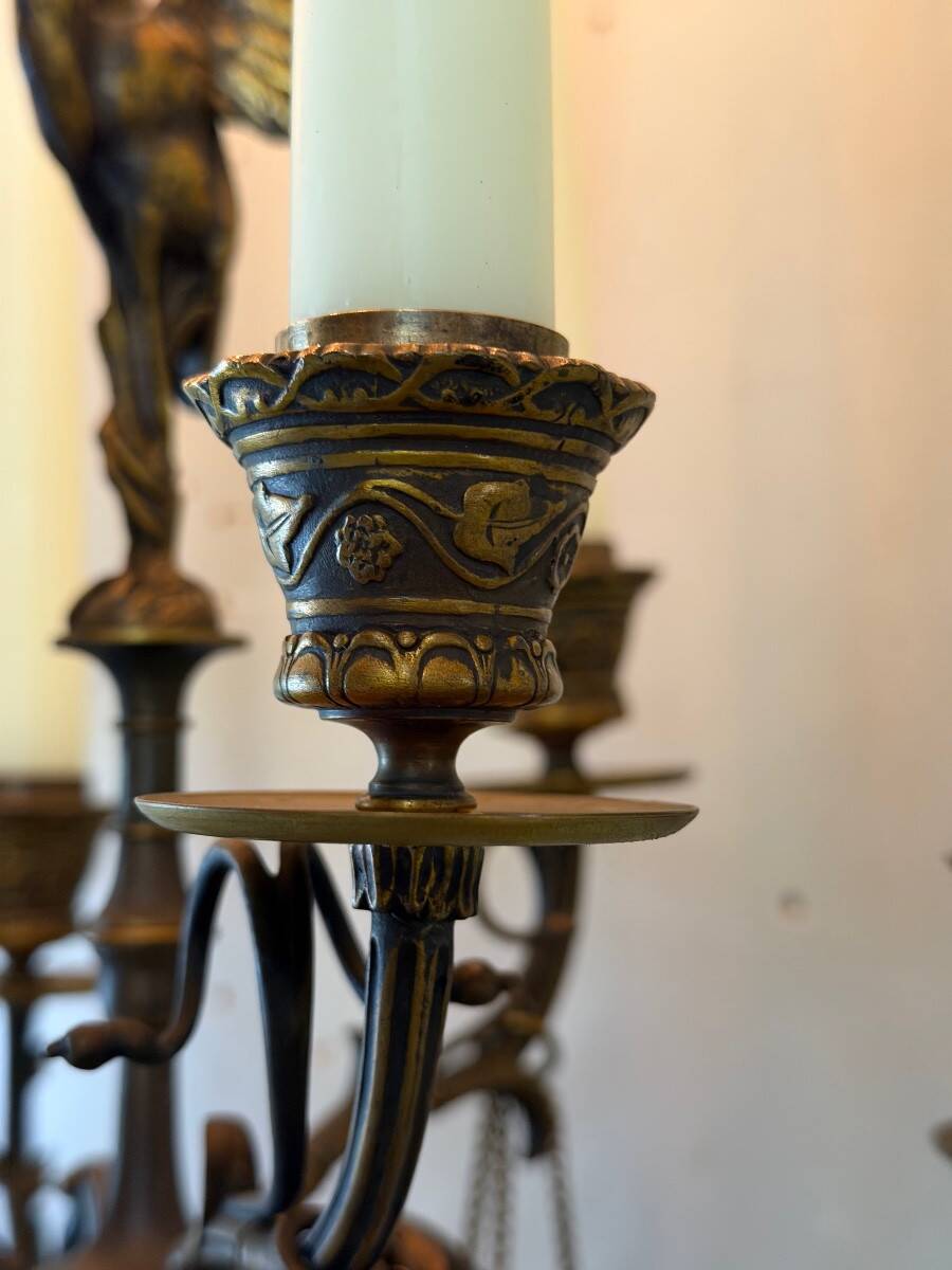 Paire de candélabres en bronze doré et patine médaille à six bras de lumière vers 1880