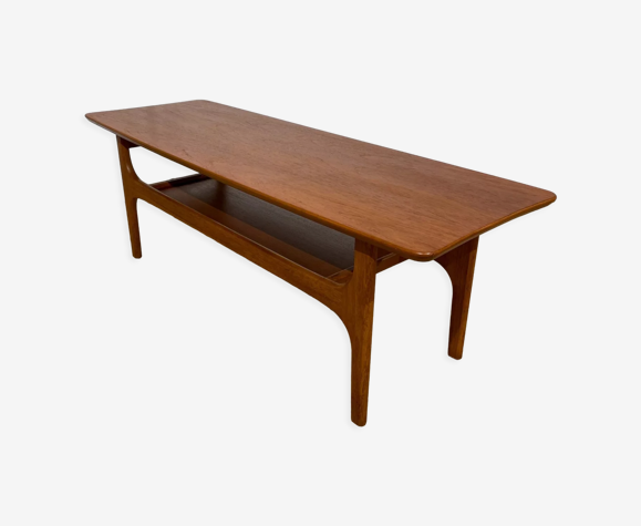 Scandinavian coffee table 117cm