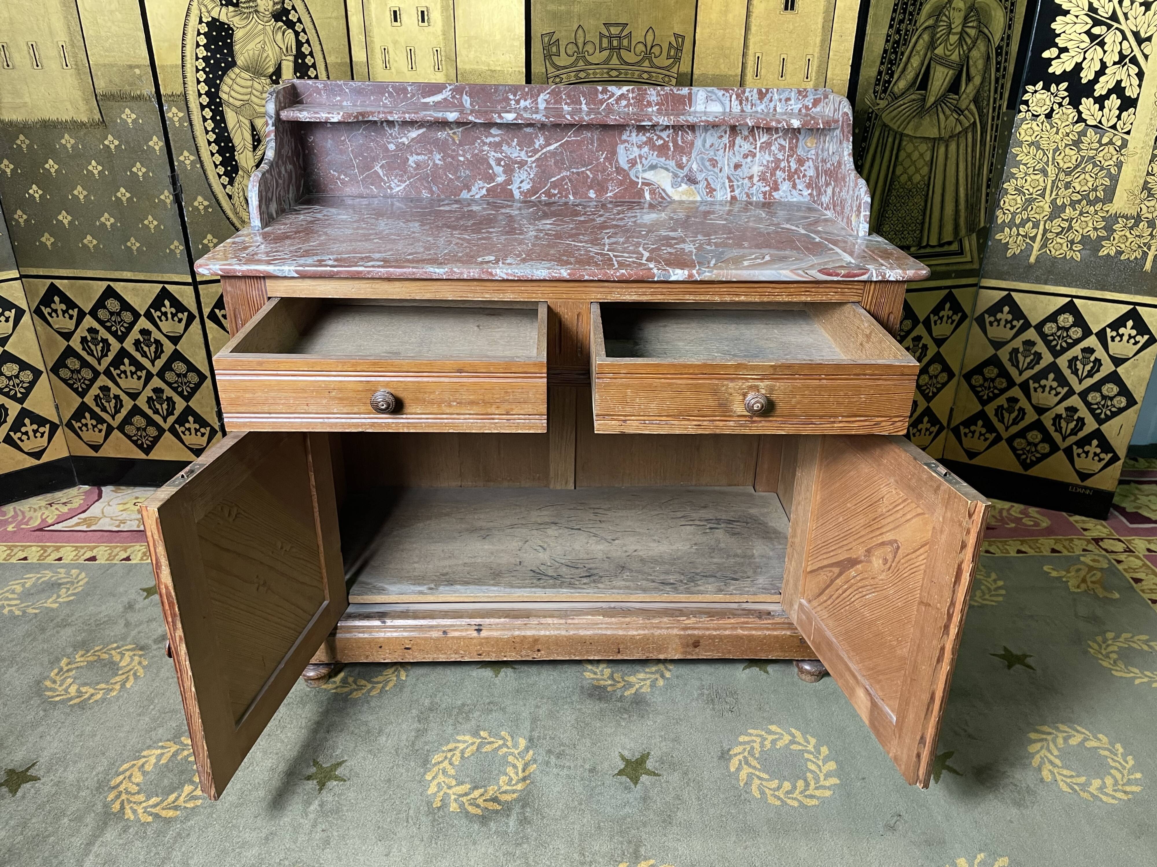 Bathroom cabinet in fir and marble