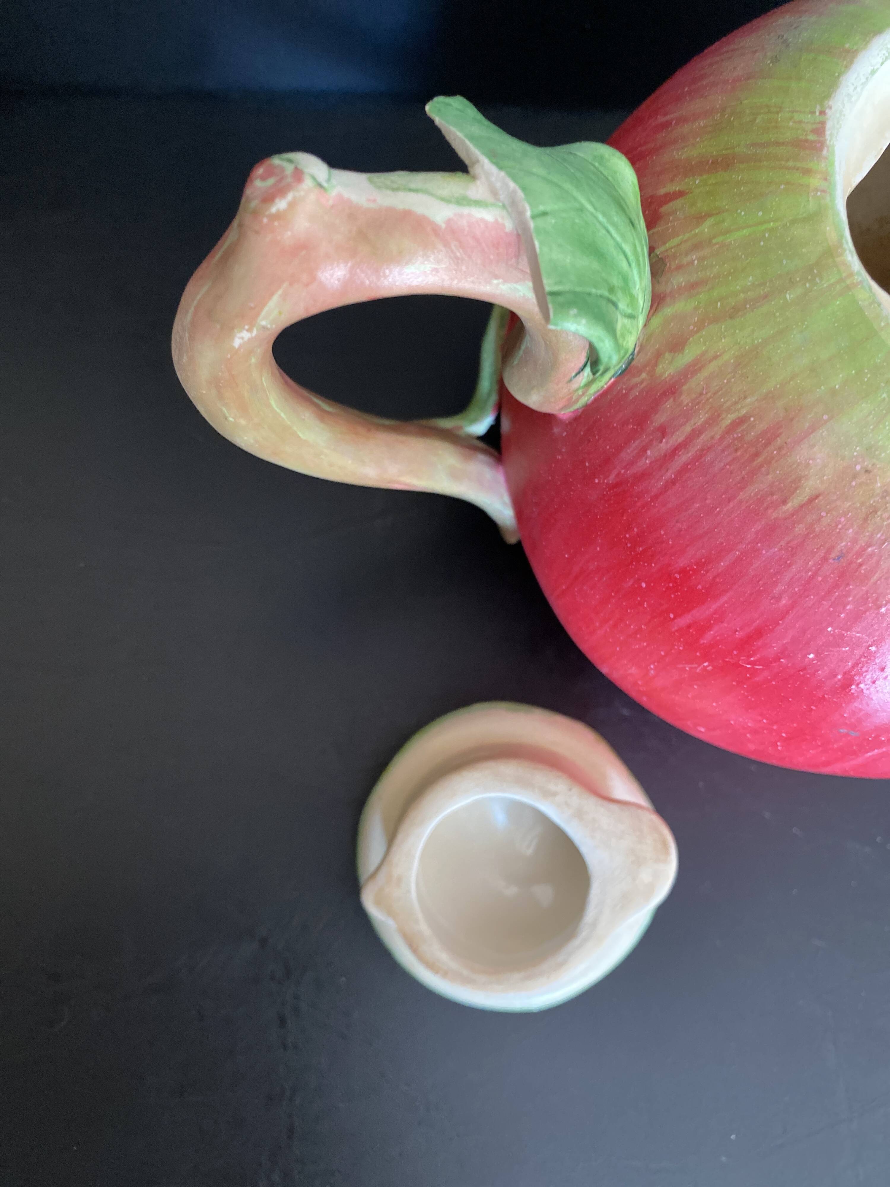 Vintage Apple Teapot in Barbotine – Retro / Cottagecore Decor