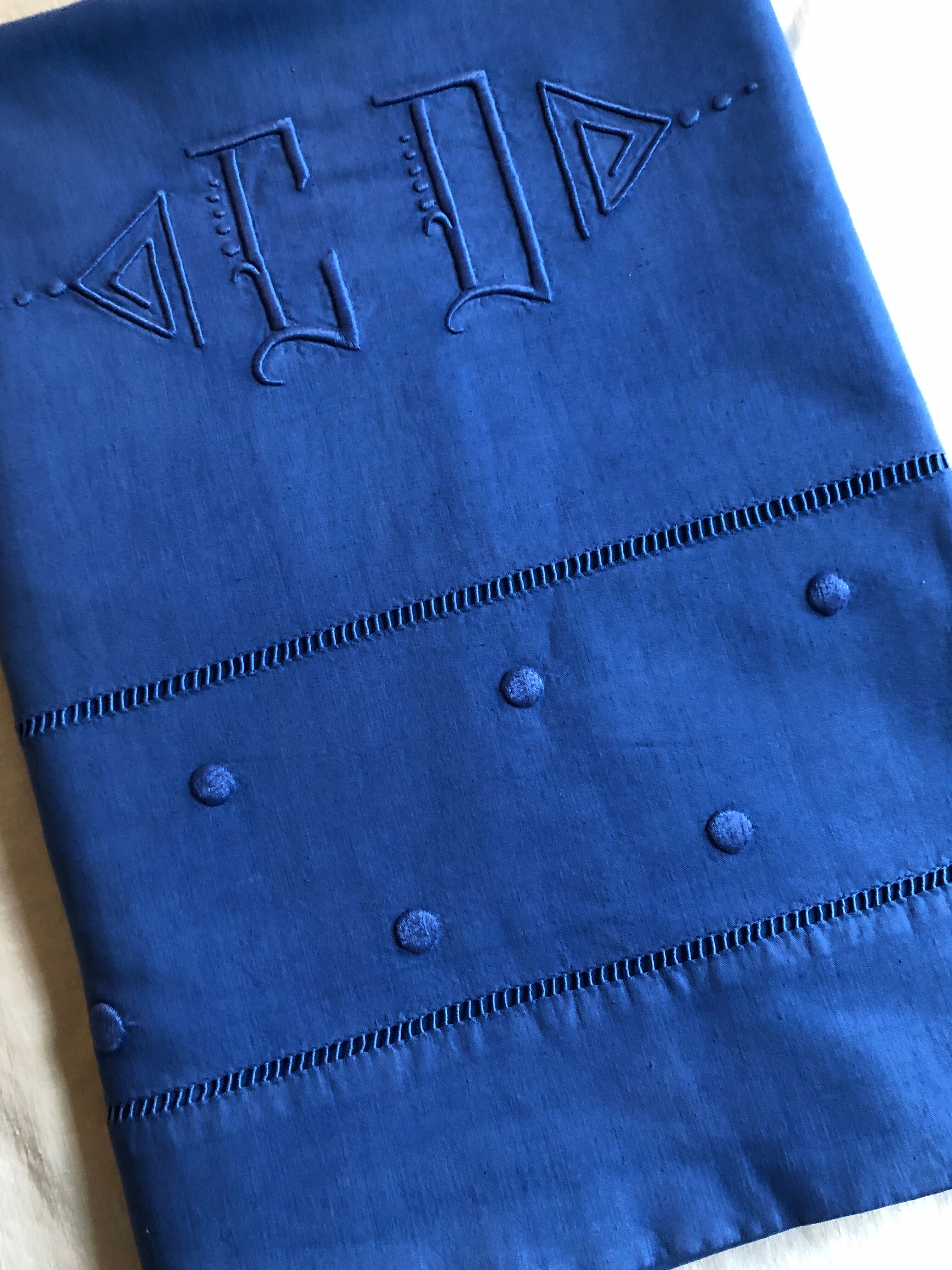 Vintage cloth in linen and cotton dyed in Mediterranean blue