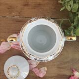 White and gilded porcelain sugar bowl