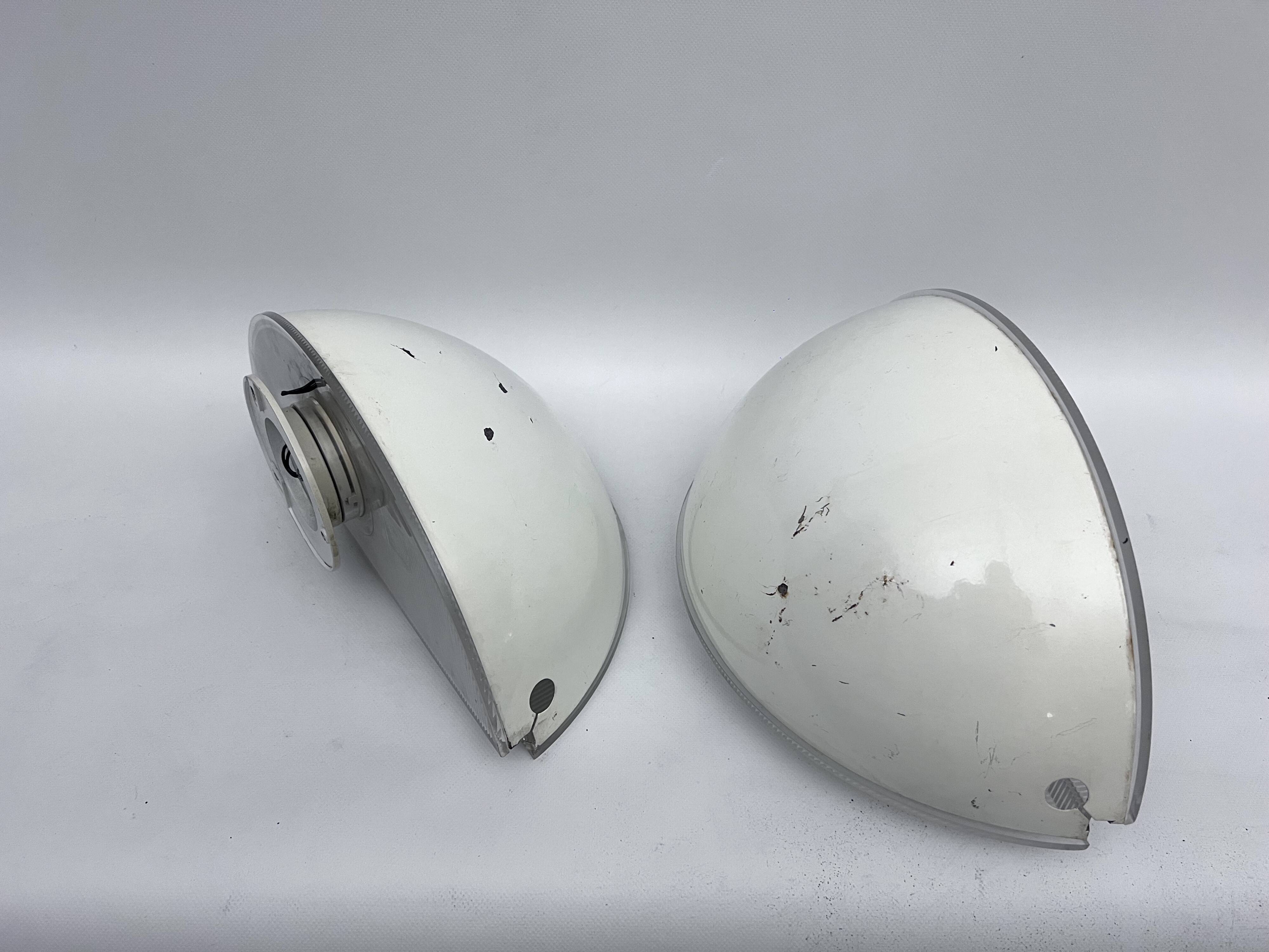 Flos, pair of Quarto wall lamps by Afra e Tobia Scarpa. Italy 1970s