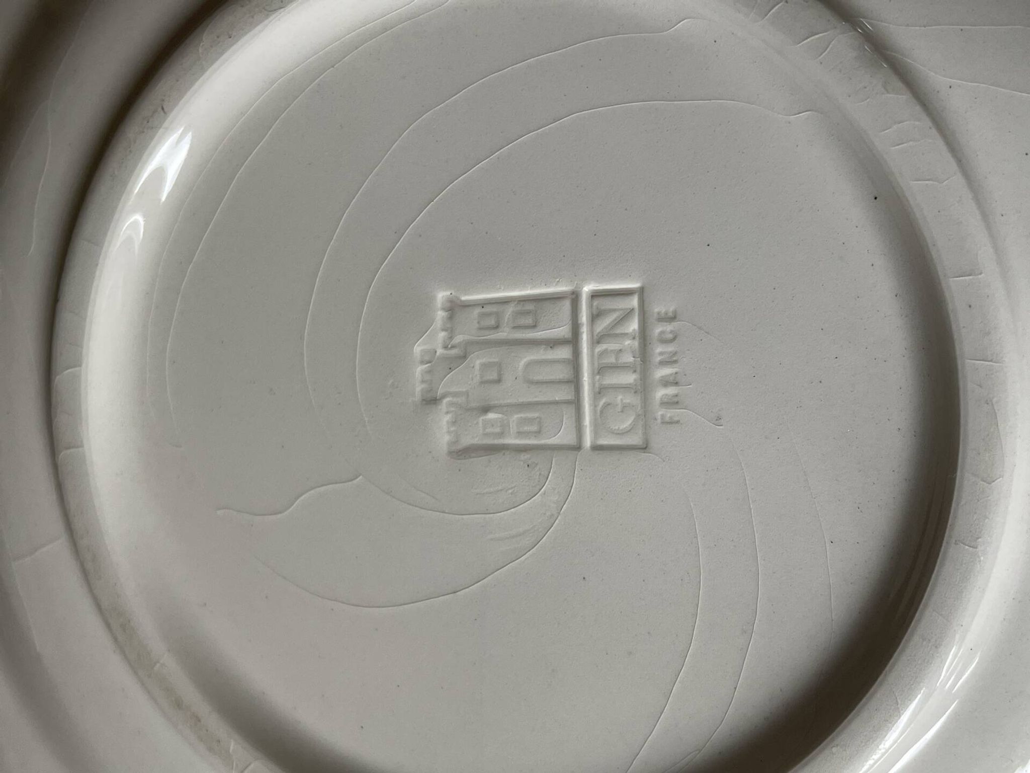 Five dessert plates "capucines" in Gien earthenware.