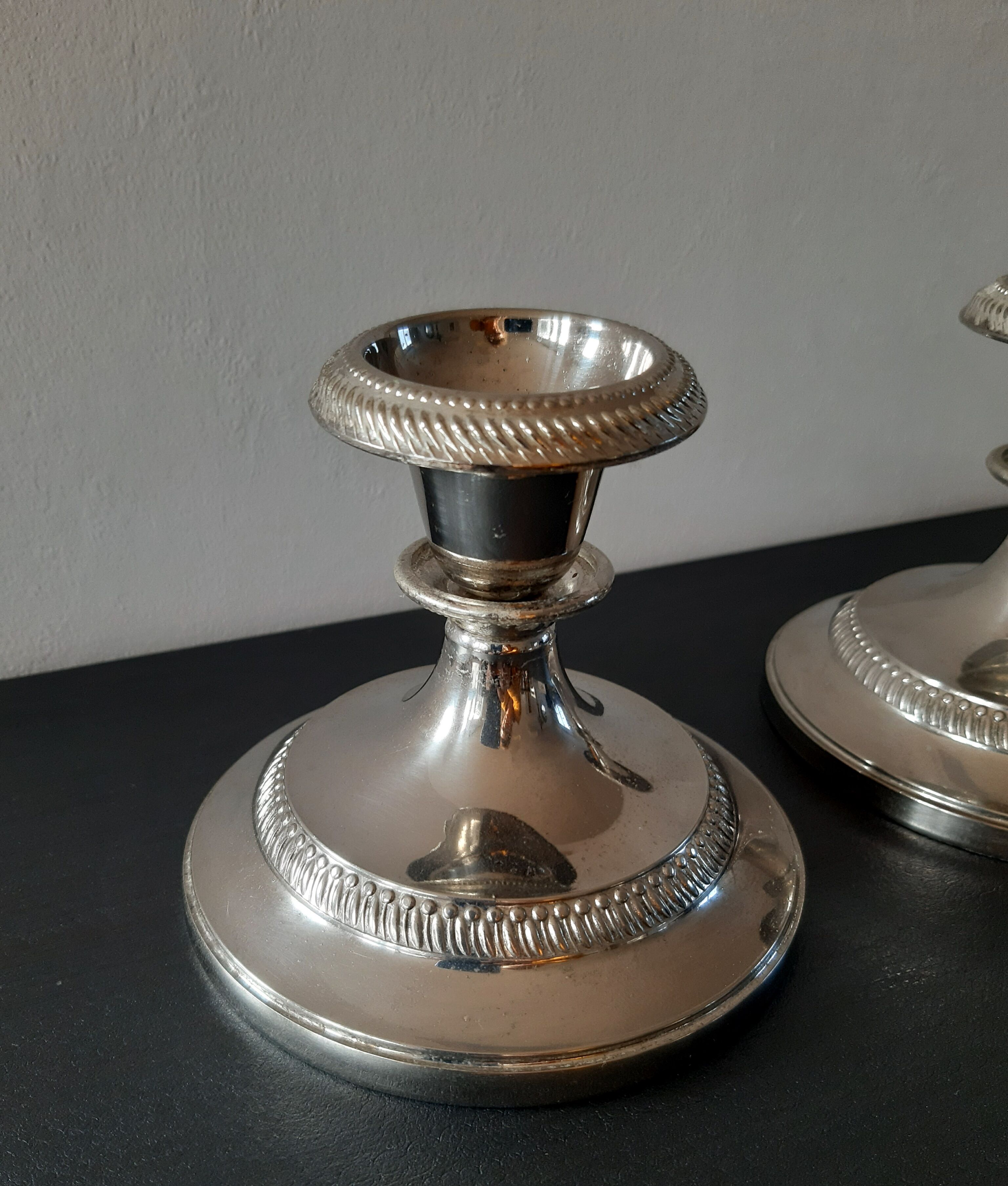 Duo de bougeoirs en zinc