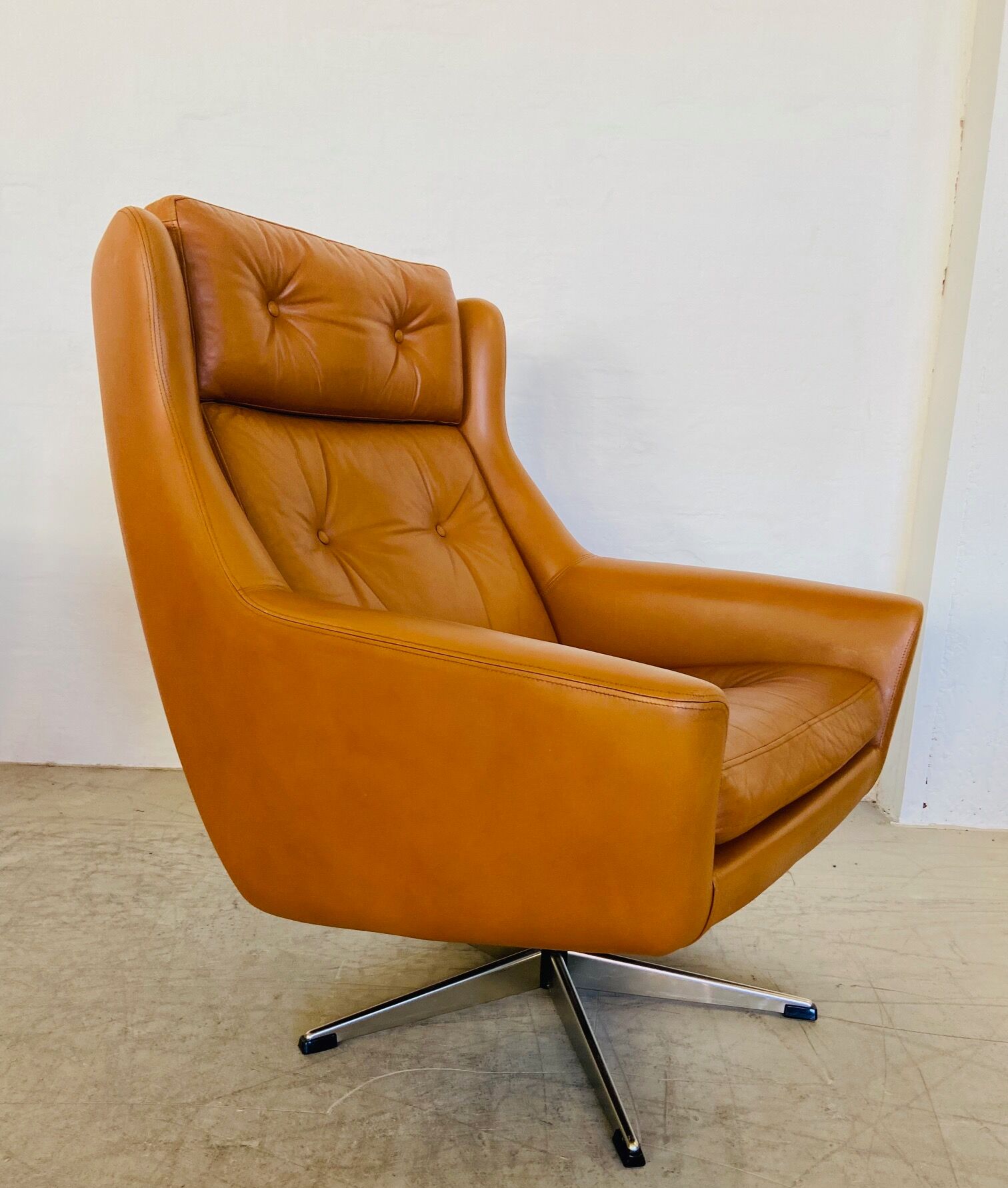 Vintage Danish mid-century cognac leather Werner Langenfeld lounge chair, 1960s