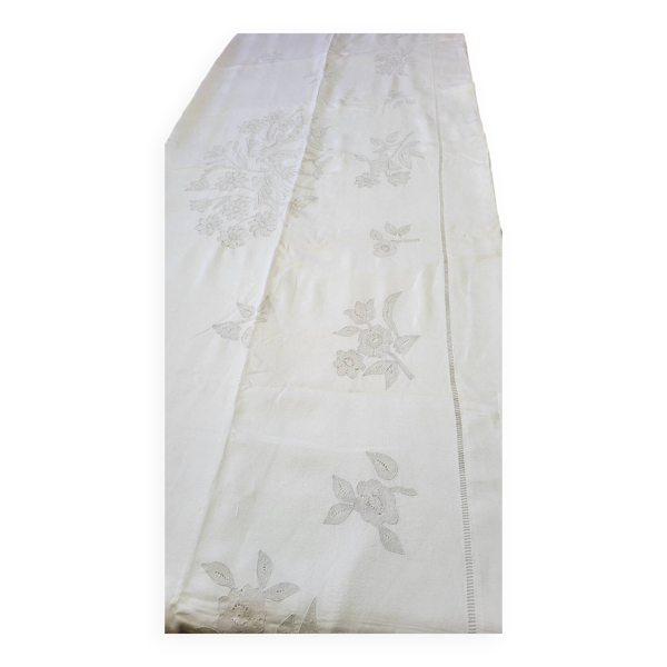 Drap et 2 taies en fil de lin sans monogramme brodés couple de colombes et fleurs