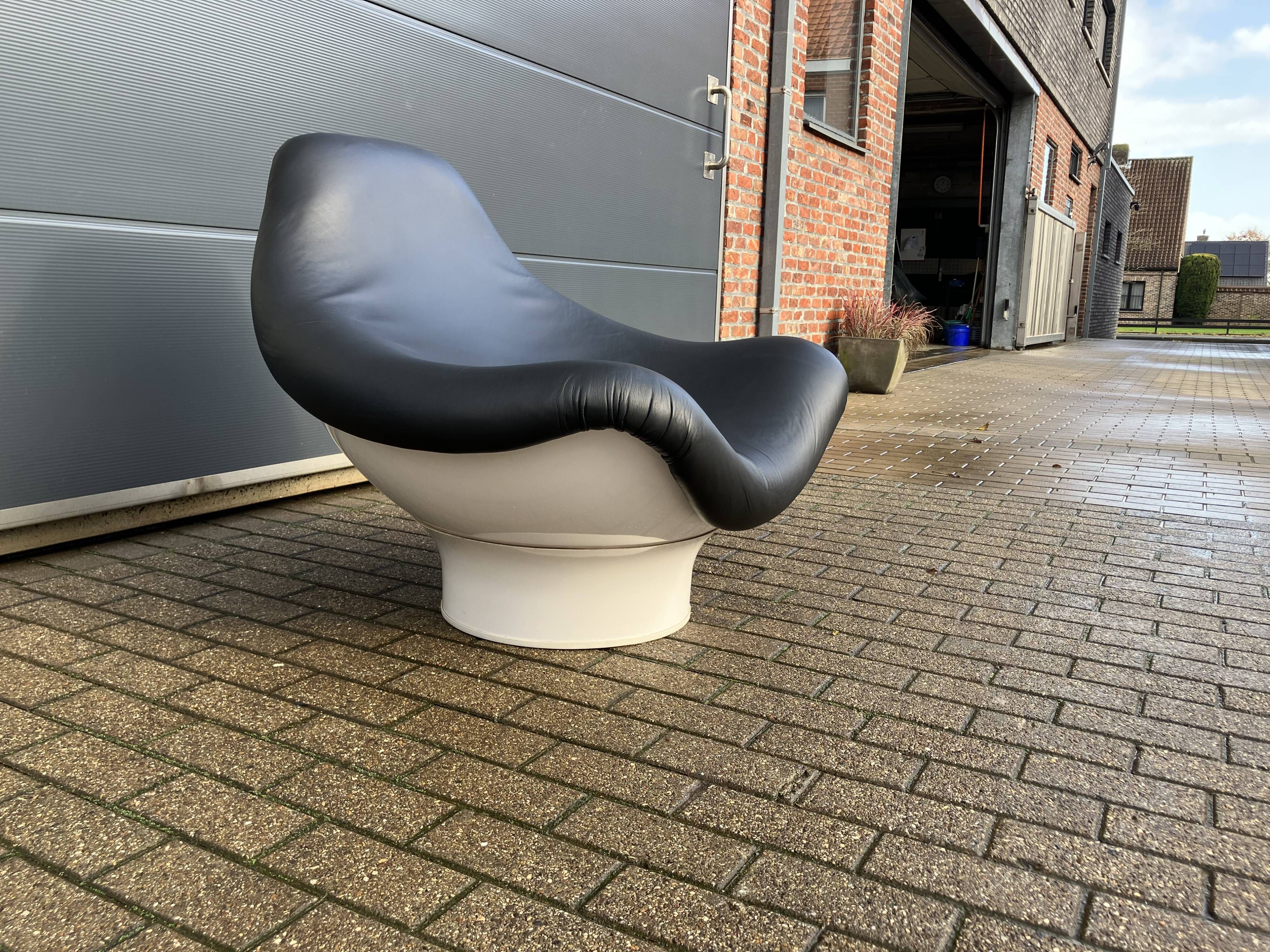 Rodica lounge chair de Mario Brunu pour Comfort Italy 1968