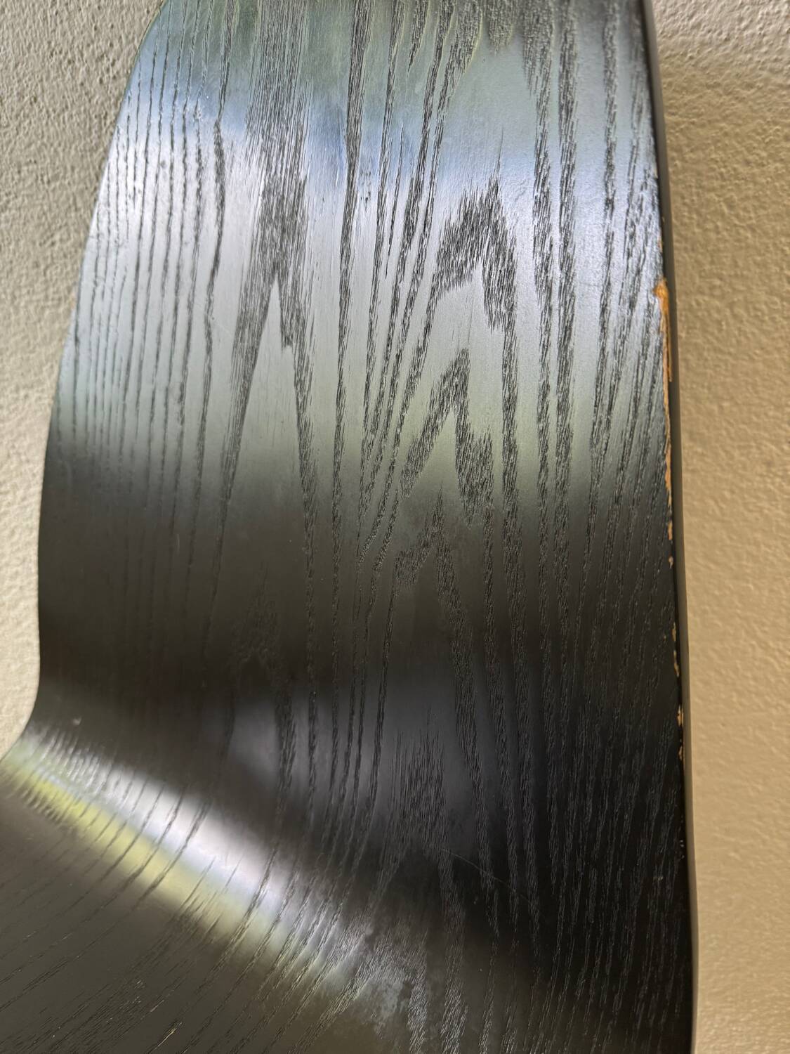 90s designer chairs in lacquered curved wood (X2)