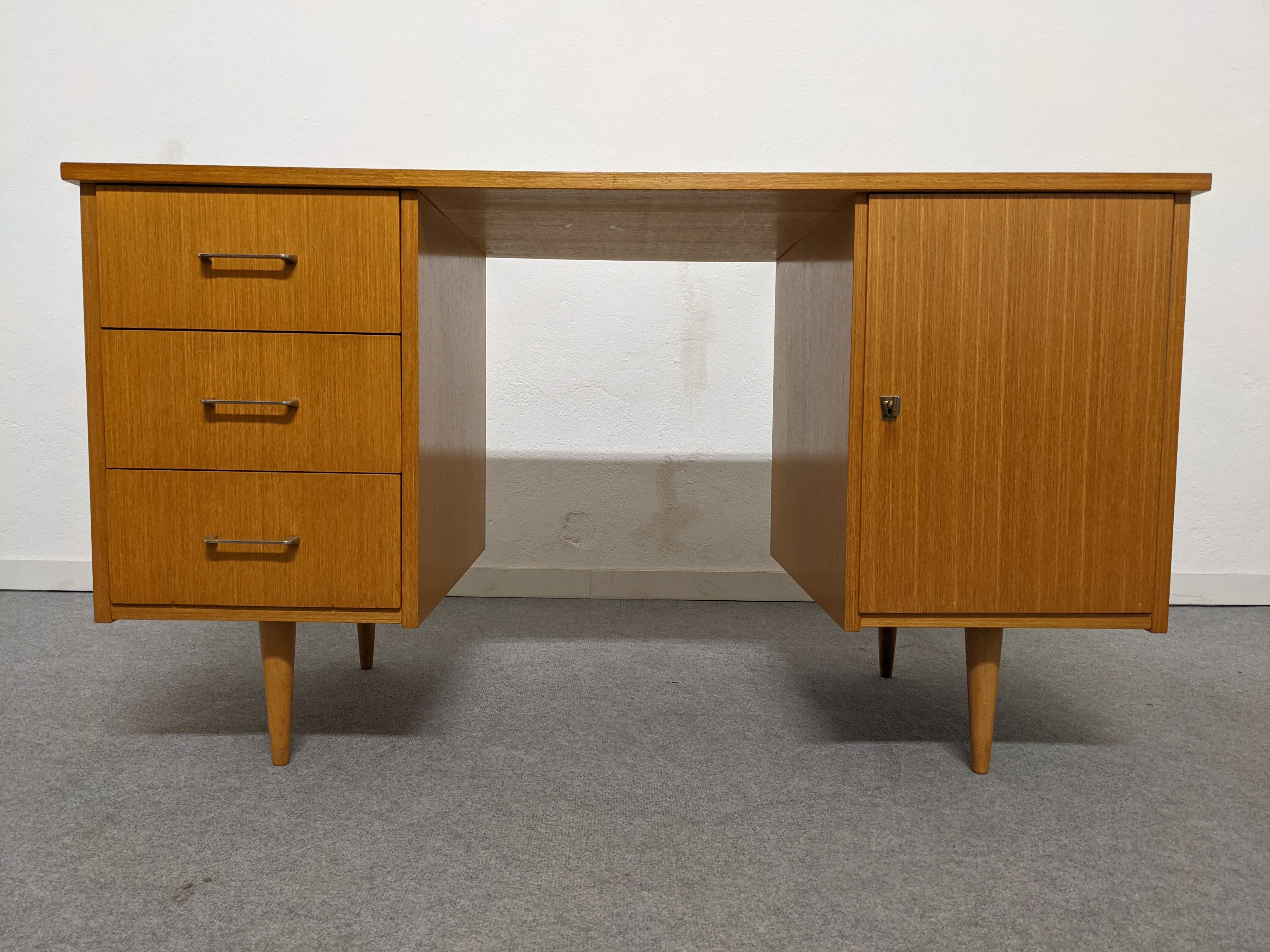 Office of the 50s/60s