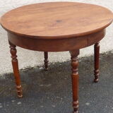 Old round table style L. Philippe in solid wood / Middle 19th century.