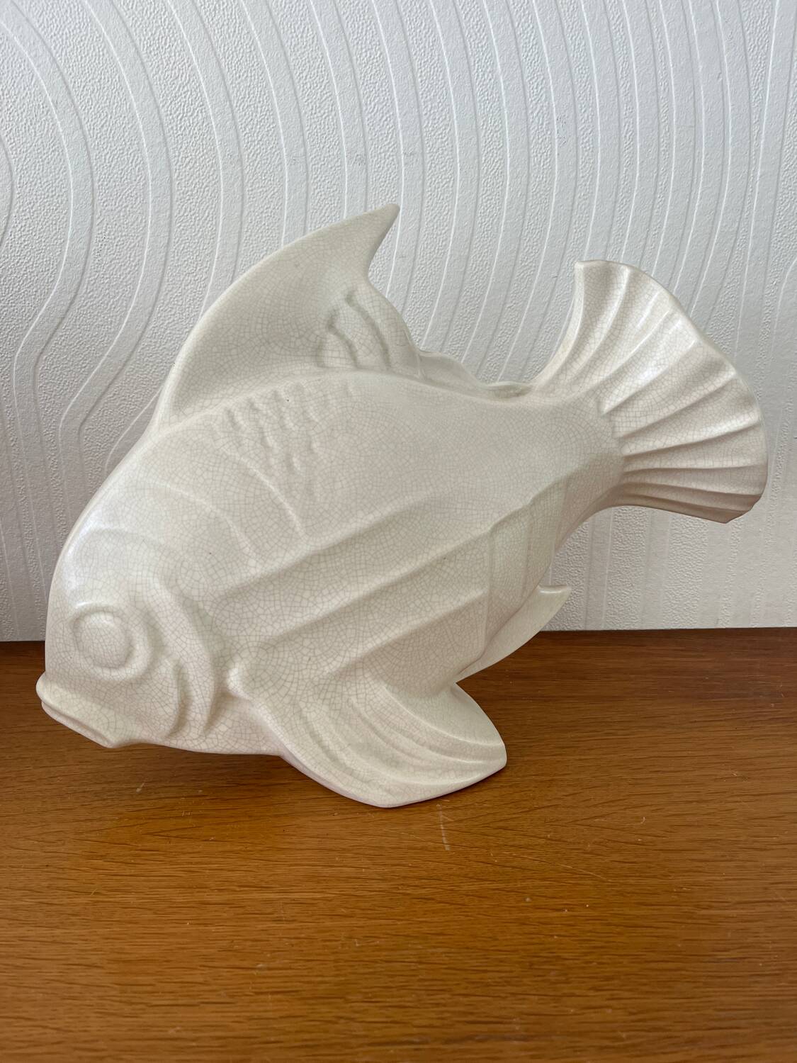 Cracked ceramic fish circa 1930 art deco on Jan