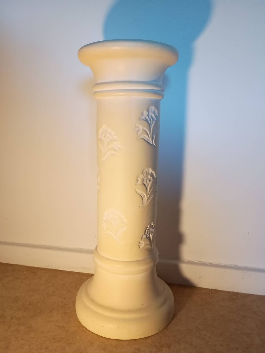 Ceramic column