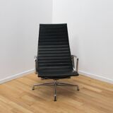 EA124 office chair, Charles & Ray Eames