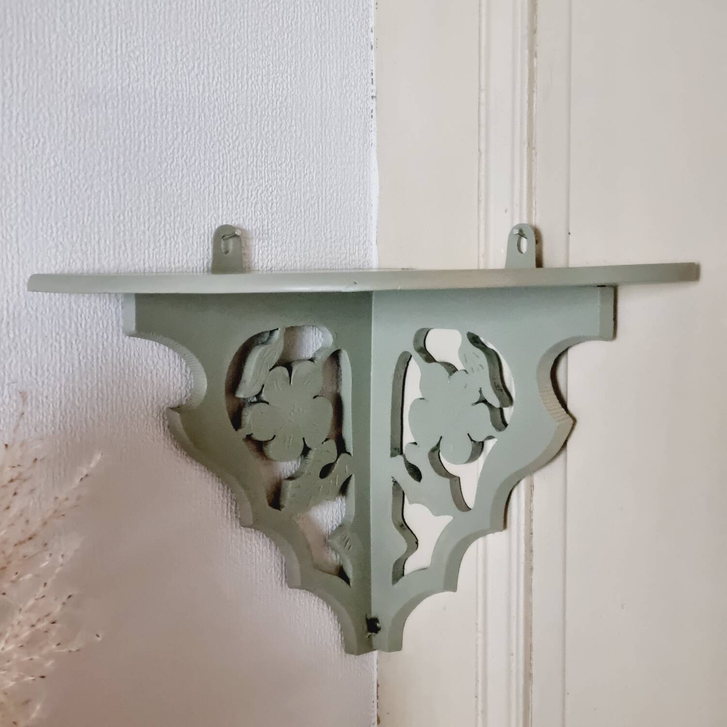 Lot of 2 old shelves