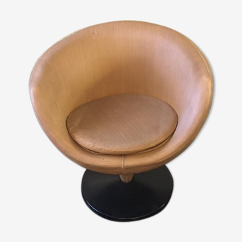 Fauteuil coque design Pierre Guariche