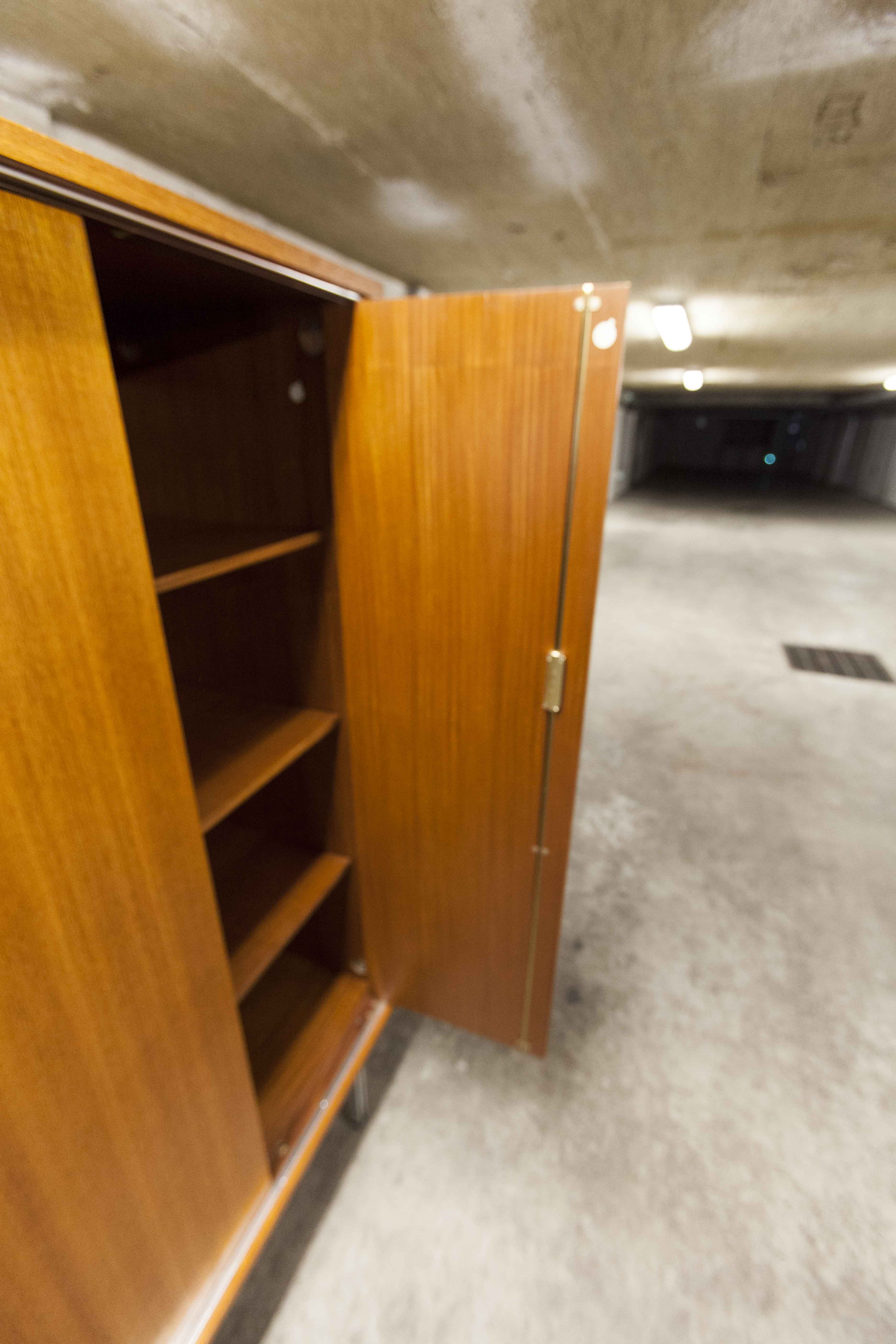 Wardrobe 1970 teak 4 doors half wardrobe half shelf 182 cm