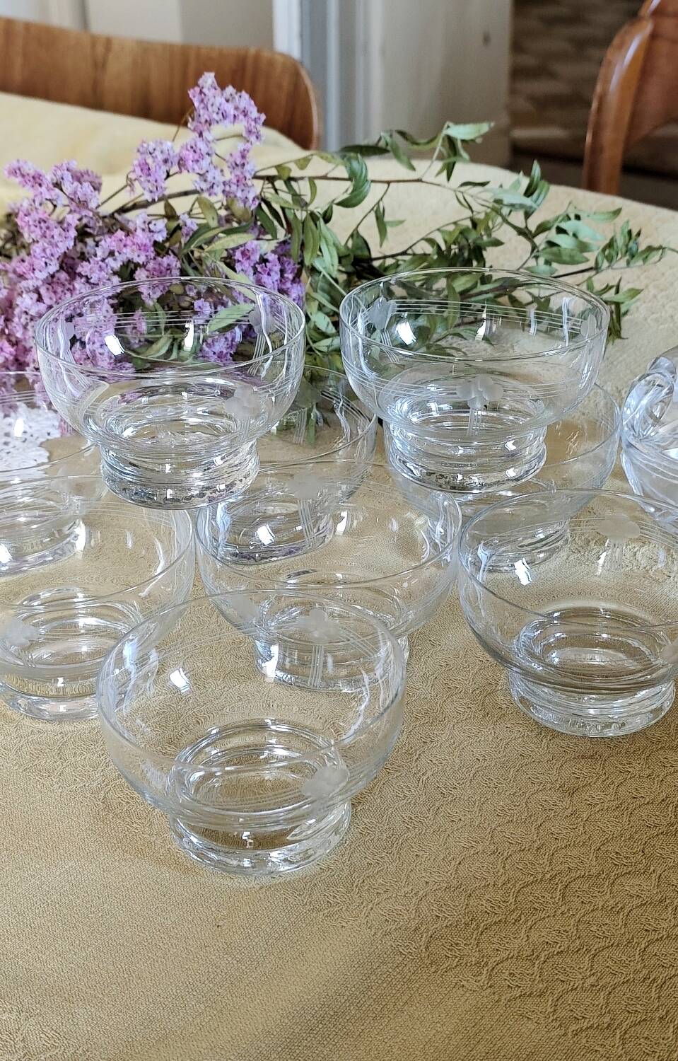 Set of 10 vintage champagne glasses from the 1960s