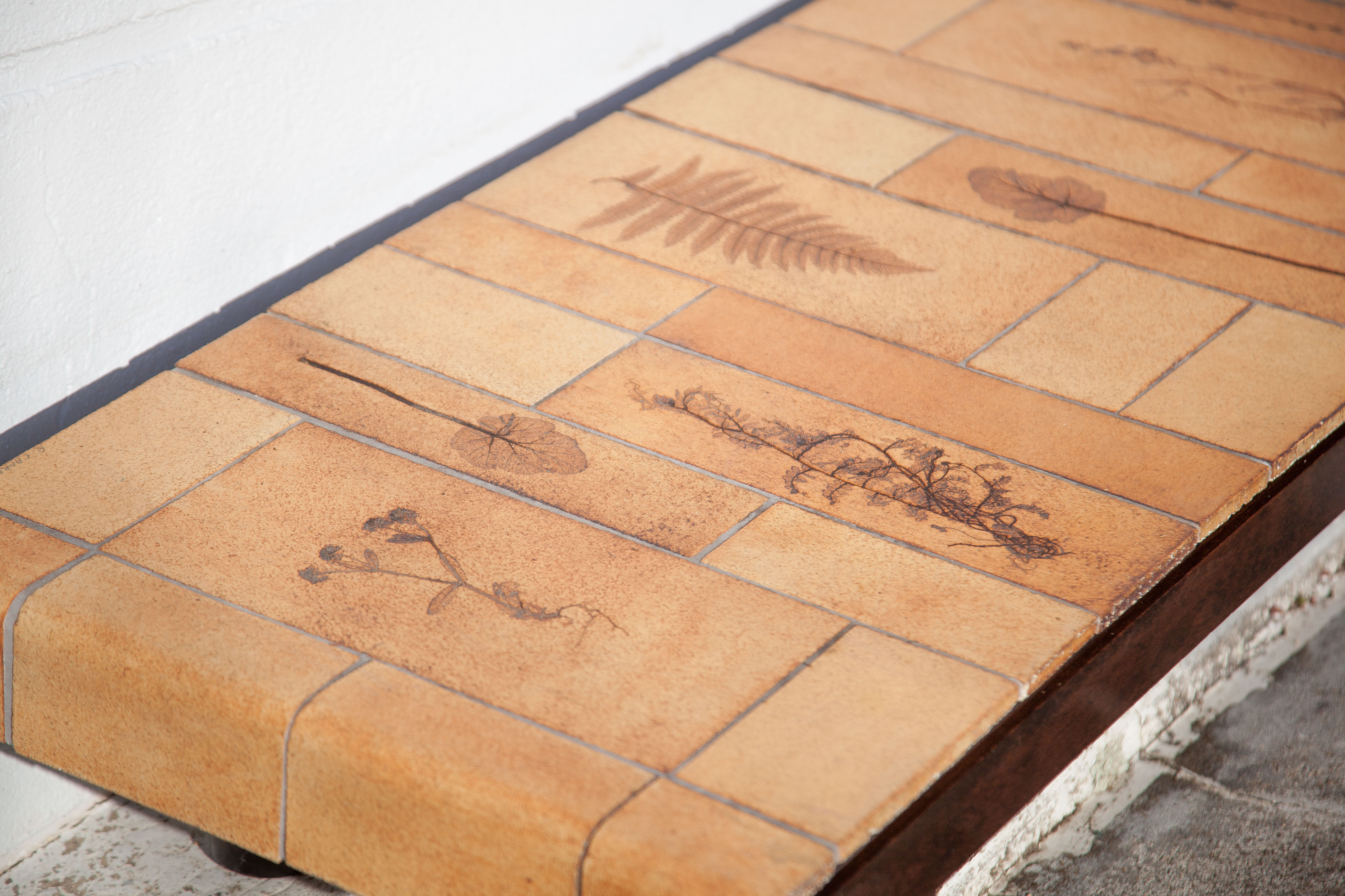 Coffee table roger Capron ceramic and wood herbariums, signed table, 60s