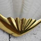 Applies shell shape, glass and brass.