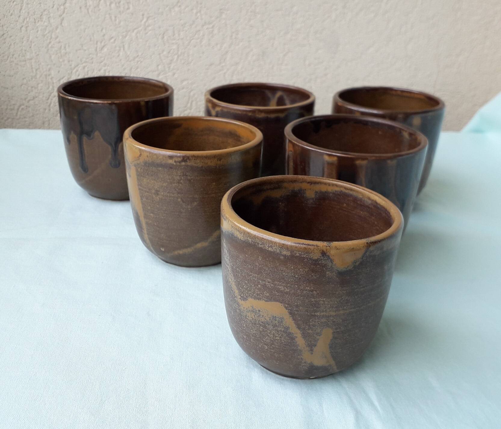 6 stoneware Breugnot cups