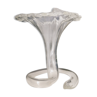 Flared glass vase rotating foot