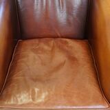 Correctly finished sheep leather club chair