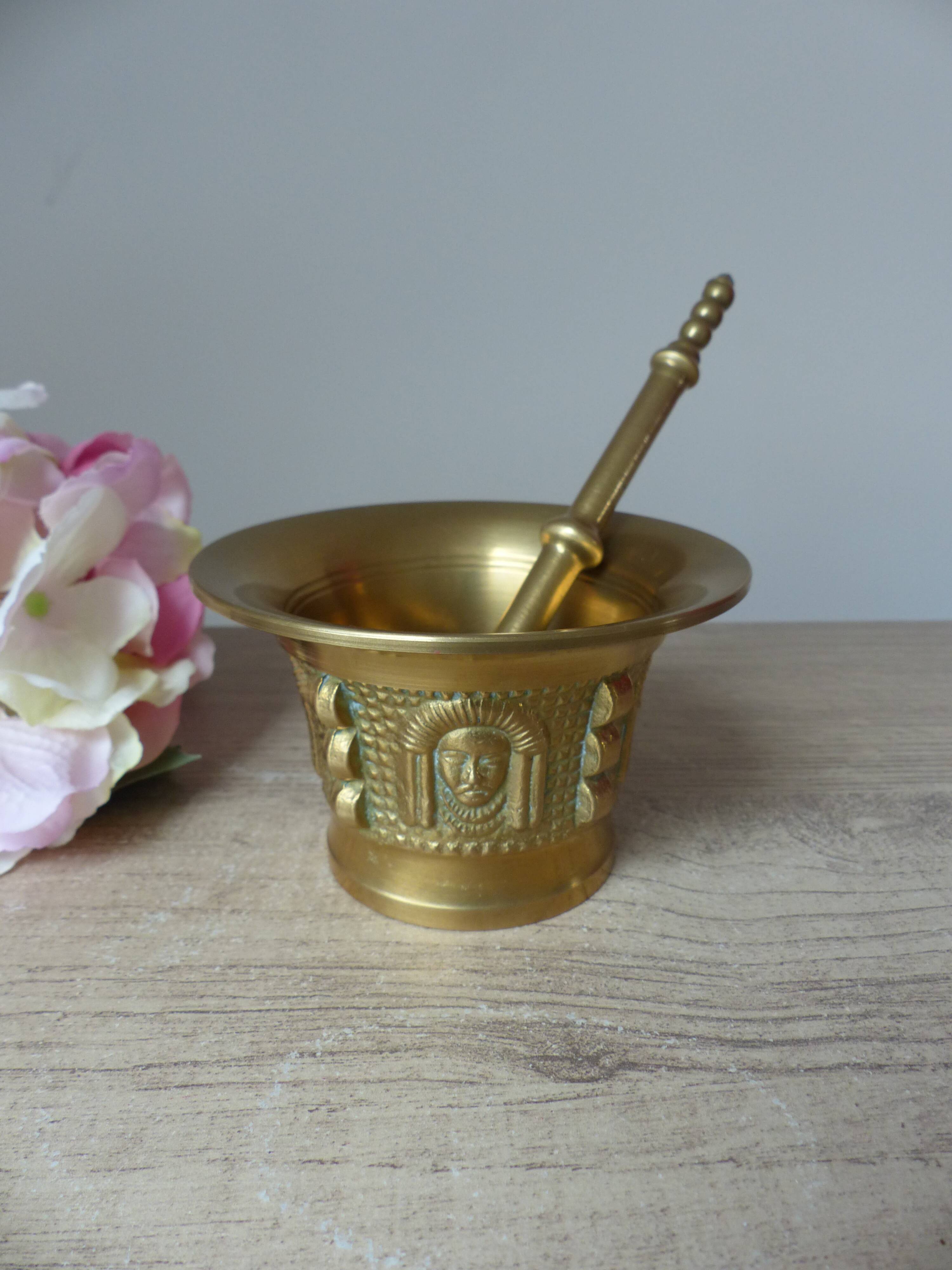 Mortar and Pestle in Solid Bronze – Face Decoration – Antique Style
