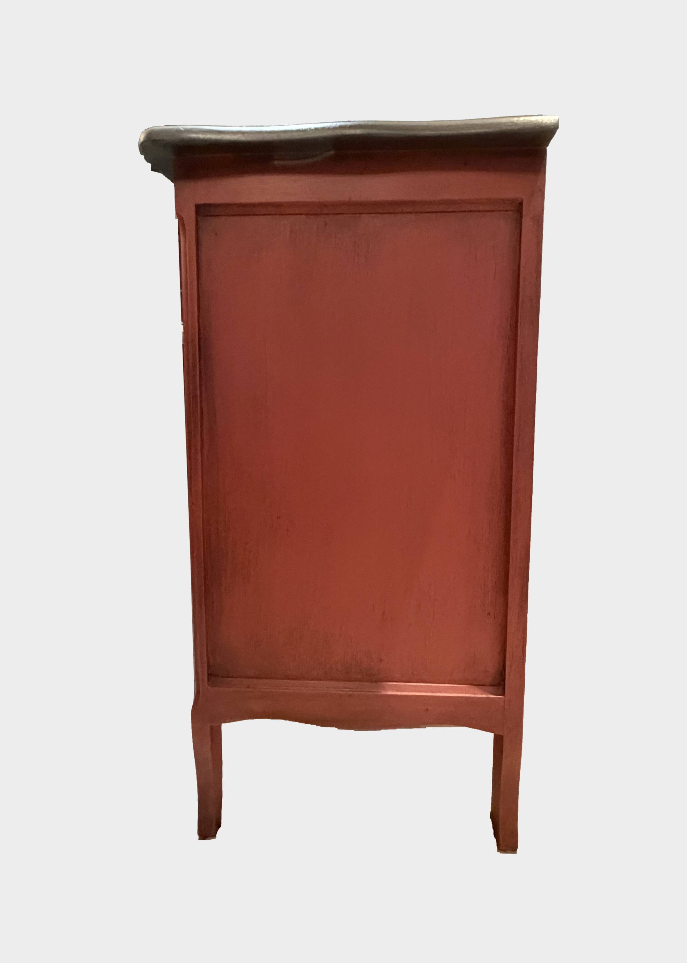 Commode - Primer Red