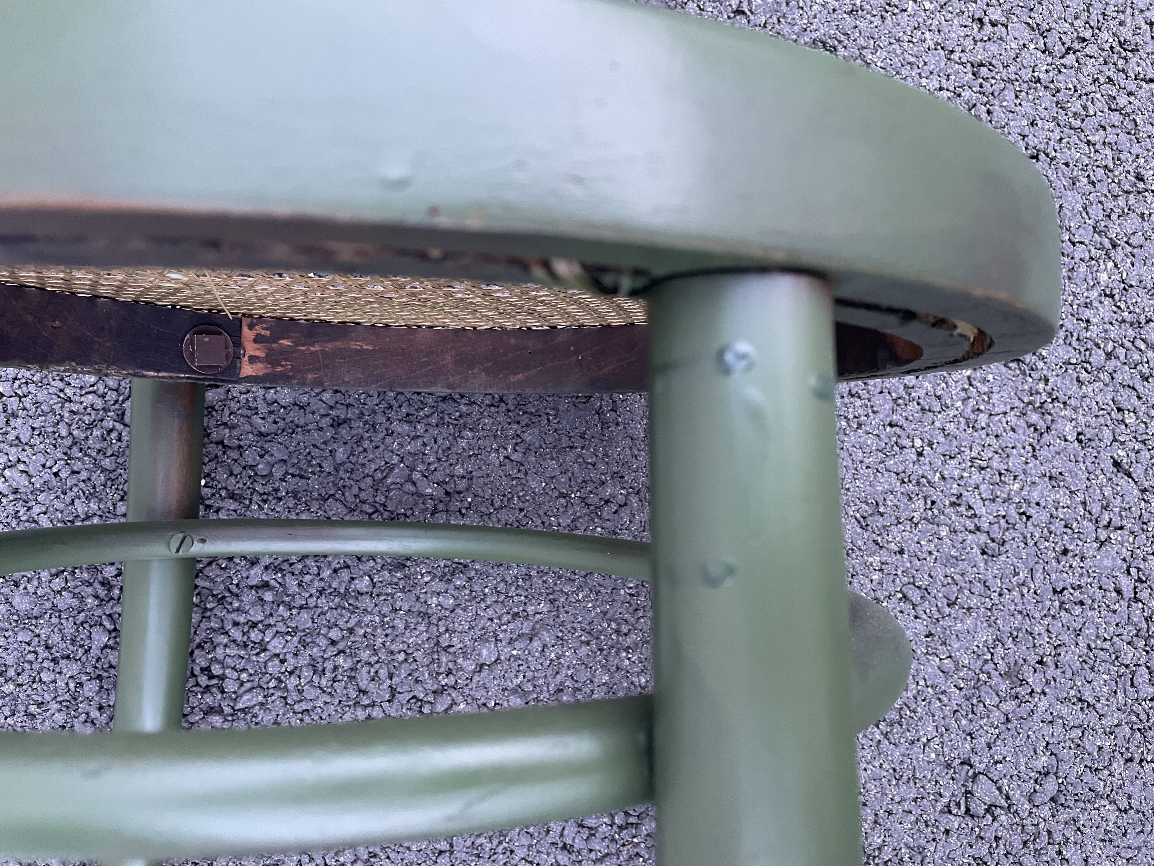 Mundus label canned chair