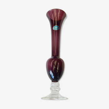 Vase en cristal violet pourpre