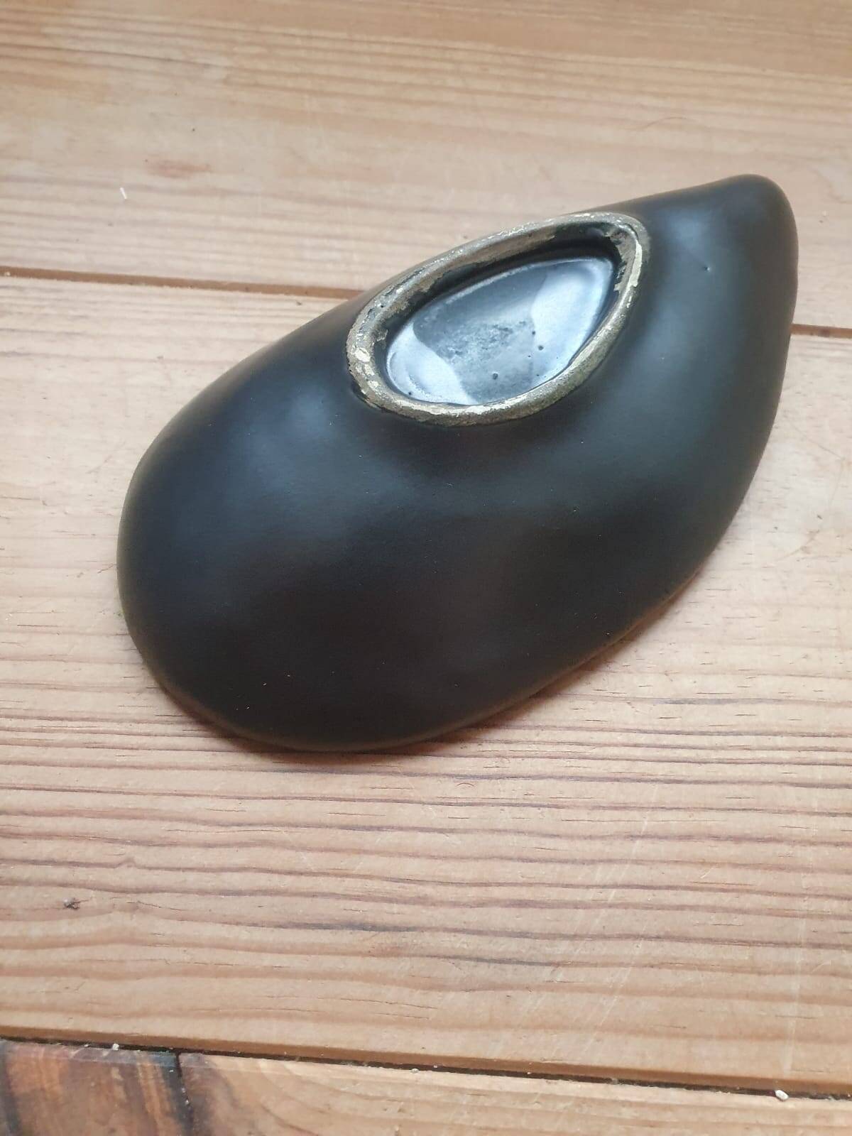Pol Chambost ceramic mussel cup