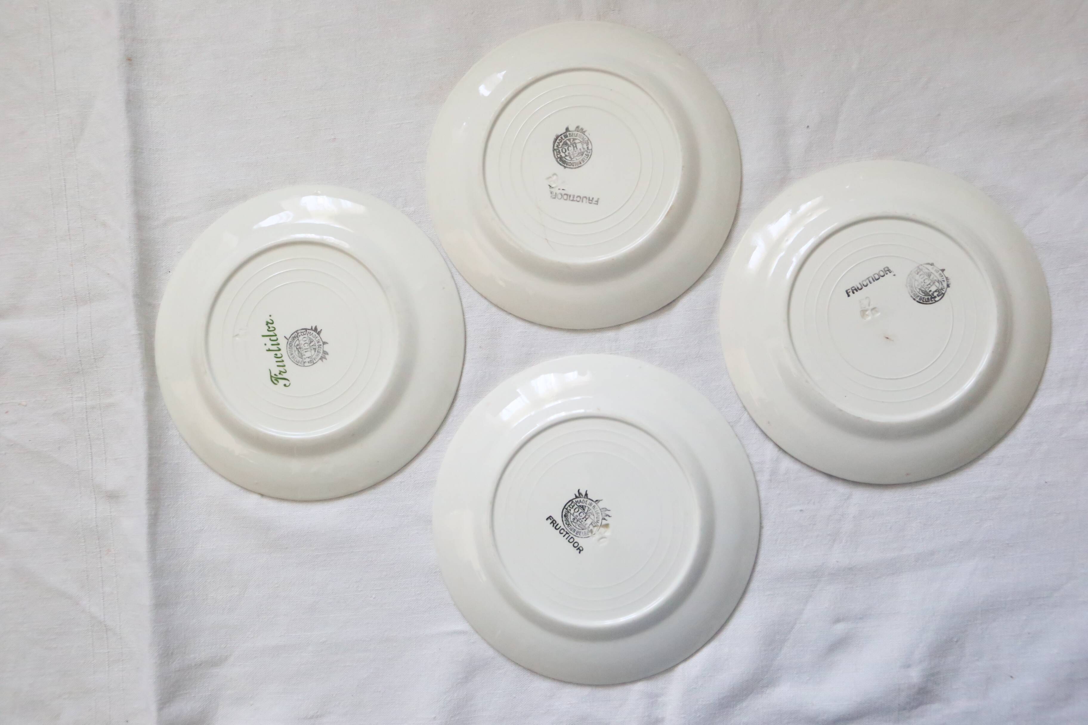Set of 4 Boch dessert plates, Fructidor service, vintage